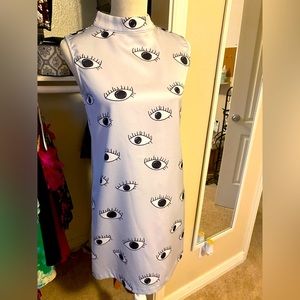 Cute and unique sleeveless “eye” dress!